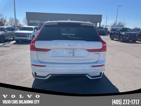 Used 2025 Volvo XC60 B5 Plus image 6