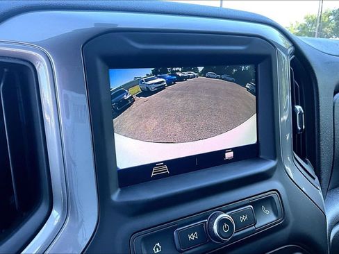 Used 2022 Chevrolet Silverado 1500 Custom Trail Boss AWD/4WD image 29