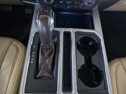 Used 2020 Ford F150 Lariat image 34