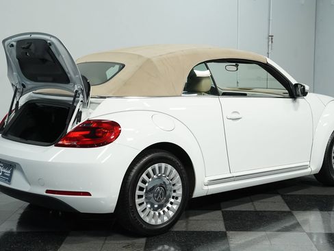Used 2014 Volkswagen Beetle 1.8T image 37