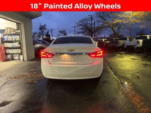 Used 2018 Chevrolet Impala LT image 3