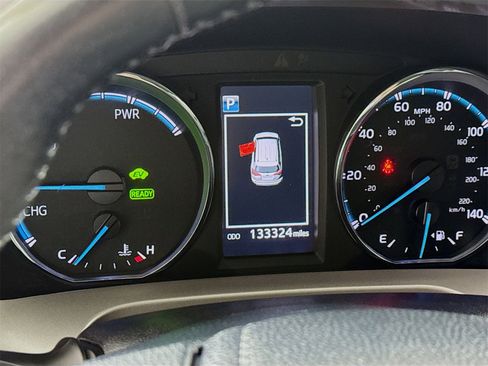 Used 2018 Toyota RAV4 XLE image 8