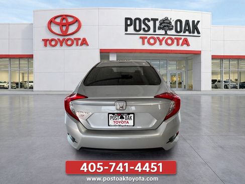 Used 2018 Honda Civic LX image 9