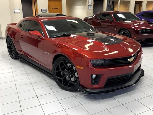 Used 2014 Chevrolet Camaro ZL1 RWD image 9