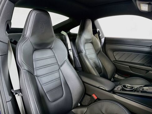 Certified 2026 Porsche 911 Carrera RWD image 17