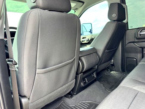 Used 2024 Chevrolet Silverado 2500 Custom w/ Custom Value Package AWD/4WD image 18