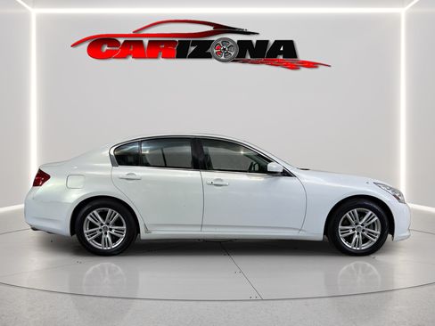 Used 2011 INFINITI G37 Journey RWD image 4