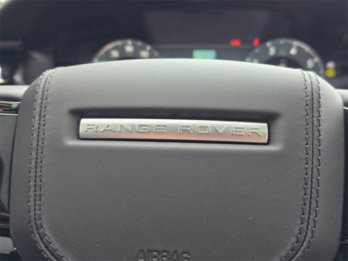 New 2026 Land Rover Range Rover Velar Dynamic SE image 21