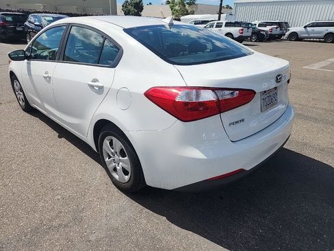 Used 2016 Kia Forte LX FWD image 10