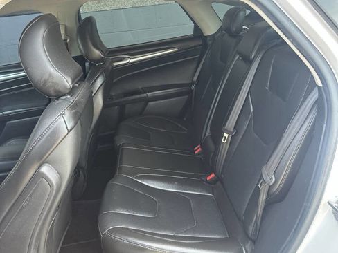 Used 2016 Ford Fusion Titanium FWD image 10