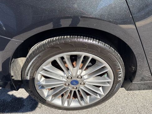 Used 2015 Ford Fusion SE w/ Equipment Group 202A image 20