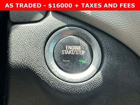 Used 2020 Chevrolet Equinox LT FWD image 25