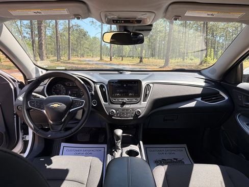 Used 2024 Chevrolet Malibu LT w/ Sport Edition image 15