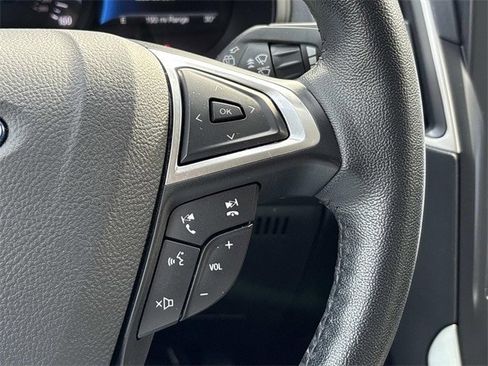 Certified 2024 Ford Edge SEL image 30