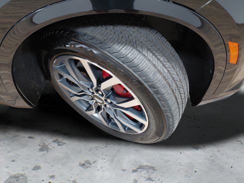 Used 2024 Cadillac XT6 Sport w/ LPO, Floor Liner Package AWD/4WD image 10