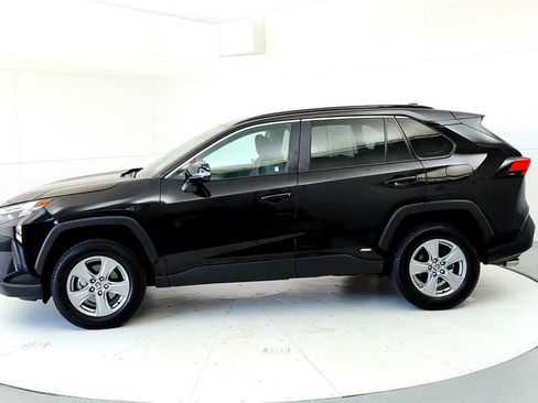 Certified 2024 Toyota RAV4 XLE w/ Convenience Package AWD/4WD image 3