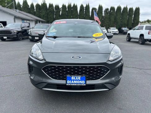 Used 2020 Ford Escape SE FWD image 2