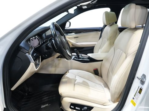 Used 2017 BMW 530i image 30