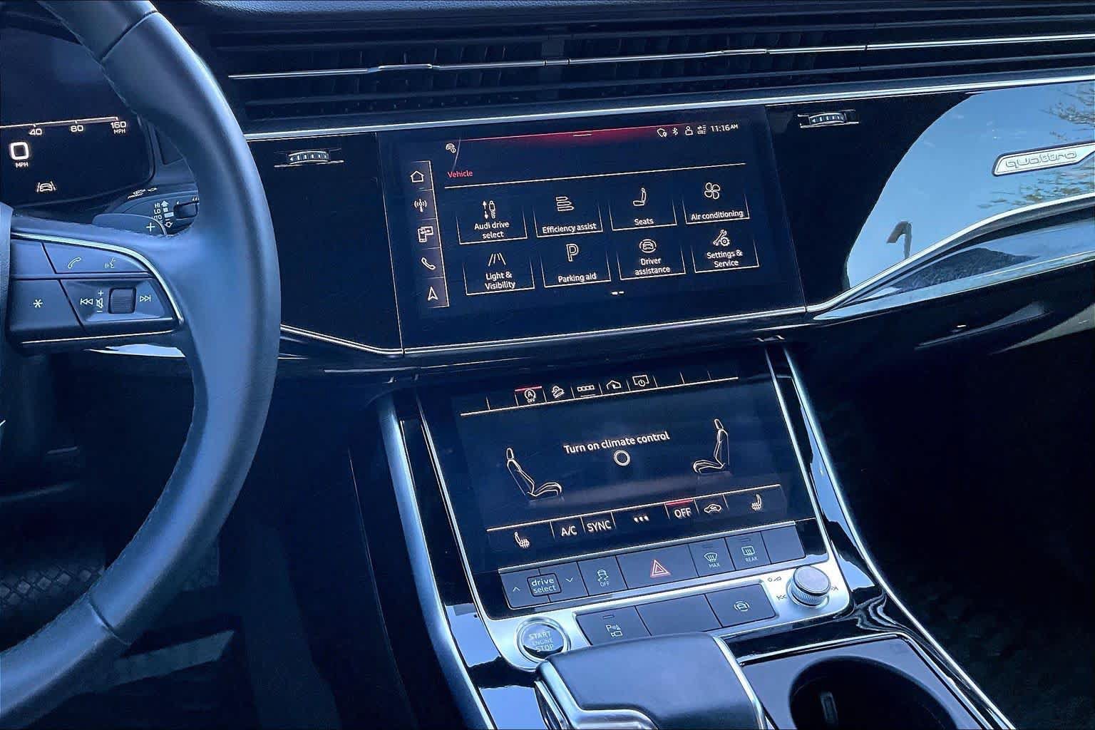 Used 2023 Audi Q7 2.0T Premium w/ Towing Package AWD/4WD image 7