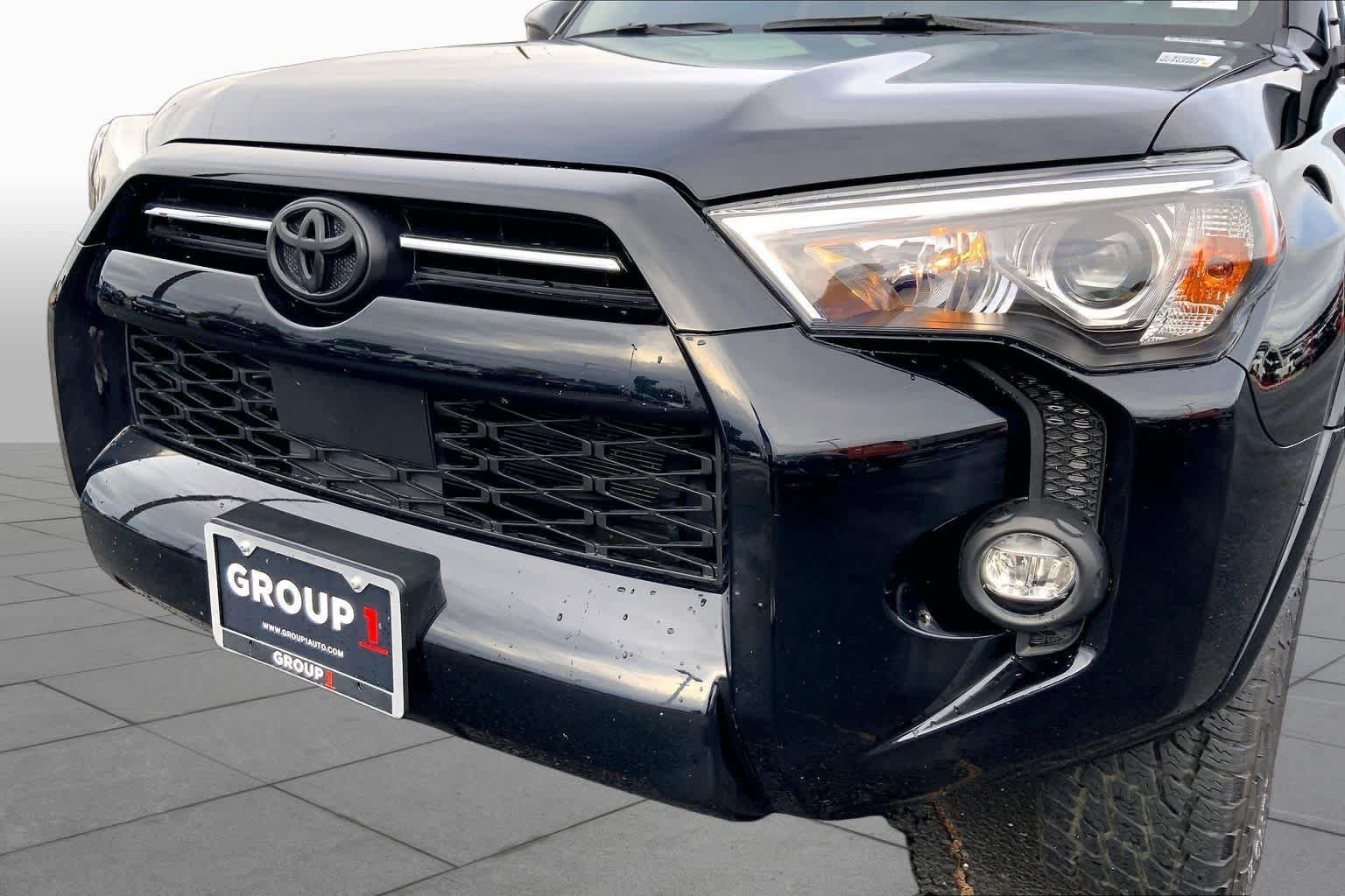 Used 2021 Toyota 4Runner SR5 Premium w/ Moonroof Package RWD image 30