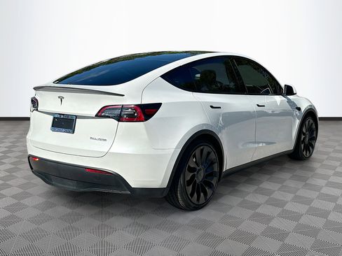 Used 2023 Tesla Model Y Performance image 7