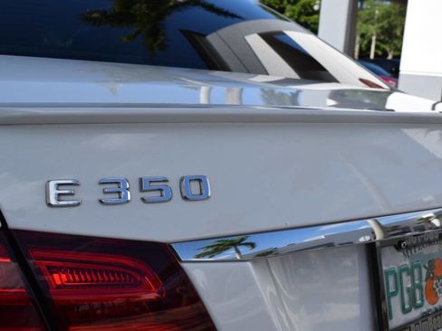Used 2014 Mercedes-Benz E 350 Sedan image 24