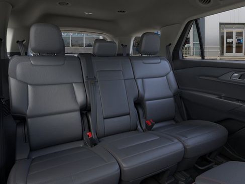 Used 2026 Ford Explorer Active w/ Active Comfort Package AWD/4WD image 11