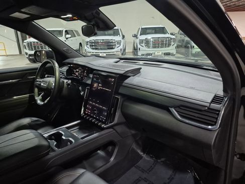 Certified 2024 GMC Acadia Elevation image 30