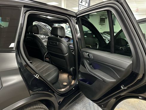 Used 2023 BMW X5 M50i w/ Climate Comfort Package image 39