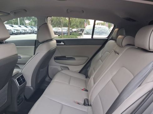 Used 2017 Kia Sportage EX FWD image 8