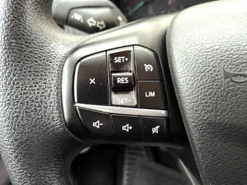 Used 2023 Ford Transit 350 XLT image 32