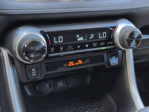 Certified 2025 Toyota RAV4 XLE AWD/4WD image 14