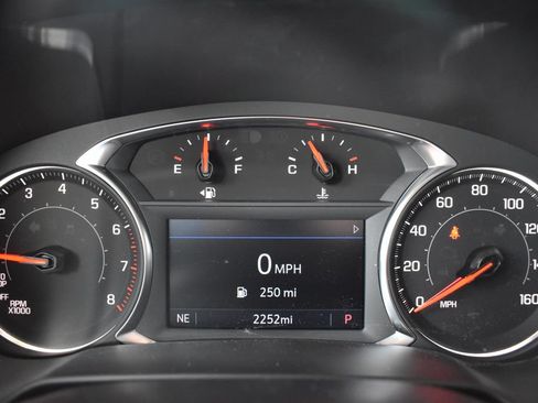 New 2026 Chevrolet Blazer LT w/ Convenience Package FWD image 19