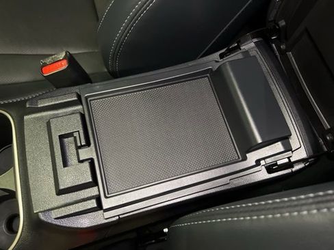 Used 2024 Subaru Outback Limited image 27