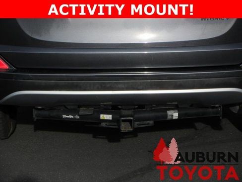 Used 2018 Toyota RAV4 LE image 7