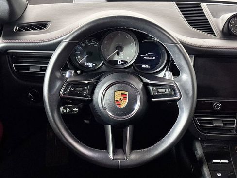 Used 2023 Porsche Macan S image 13