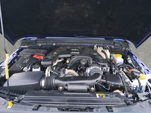 Used 2019 Jeep Wrangler Unlimited Rubicon w/ Dual Top Group image 29