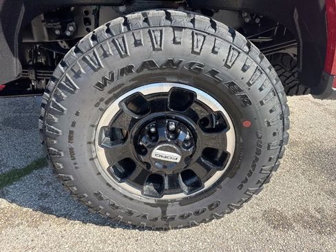 New 2026 Ford F350 Platinum w/ Tremor Off-Road Package image 25