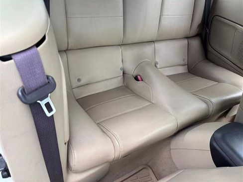 Used 2006 Ford Mustang Convertible image 13