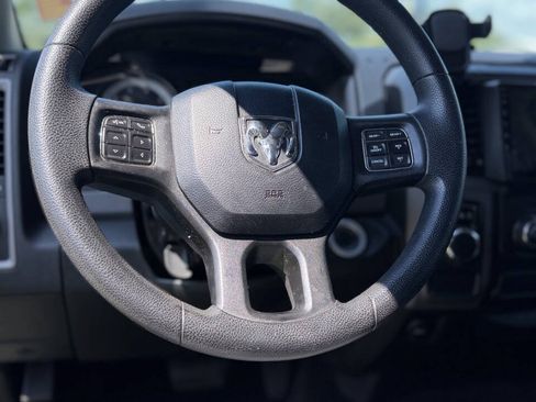 Used 2015 RAM 1500 Express RWD image 10
