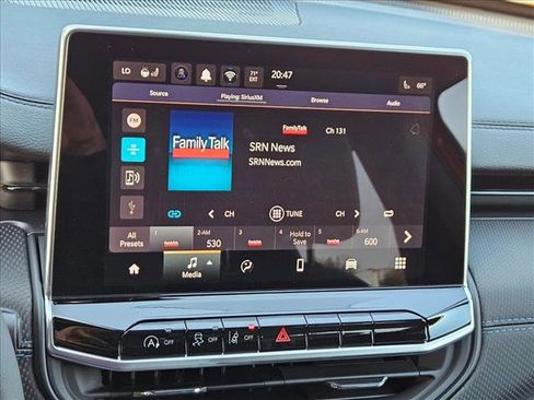 New 2026 Jeep Compass Latitude w/ Sun and Sound Group image 13