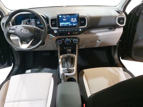 New 2026 Hyundai Venue SEL FWD image 9