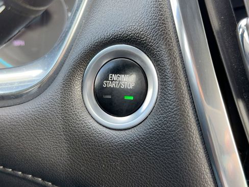 Used 2023 Chevrolet Traverse LT image 22