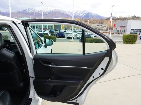 Certified 2024 Toyota Camry SE image 23