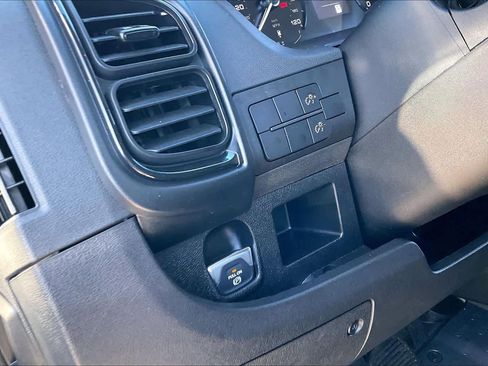 Used 2025 RAM ProMaster 2500 image 30