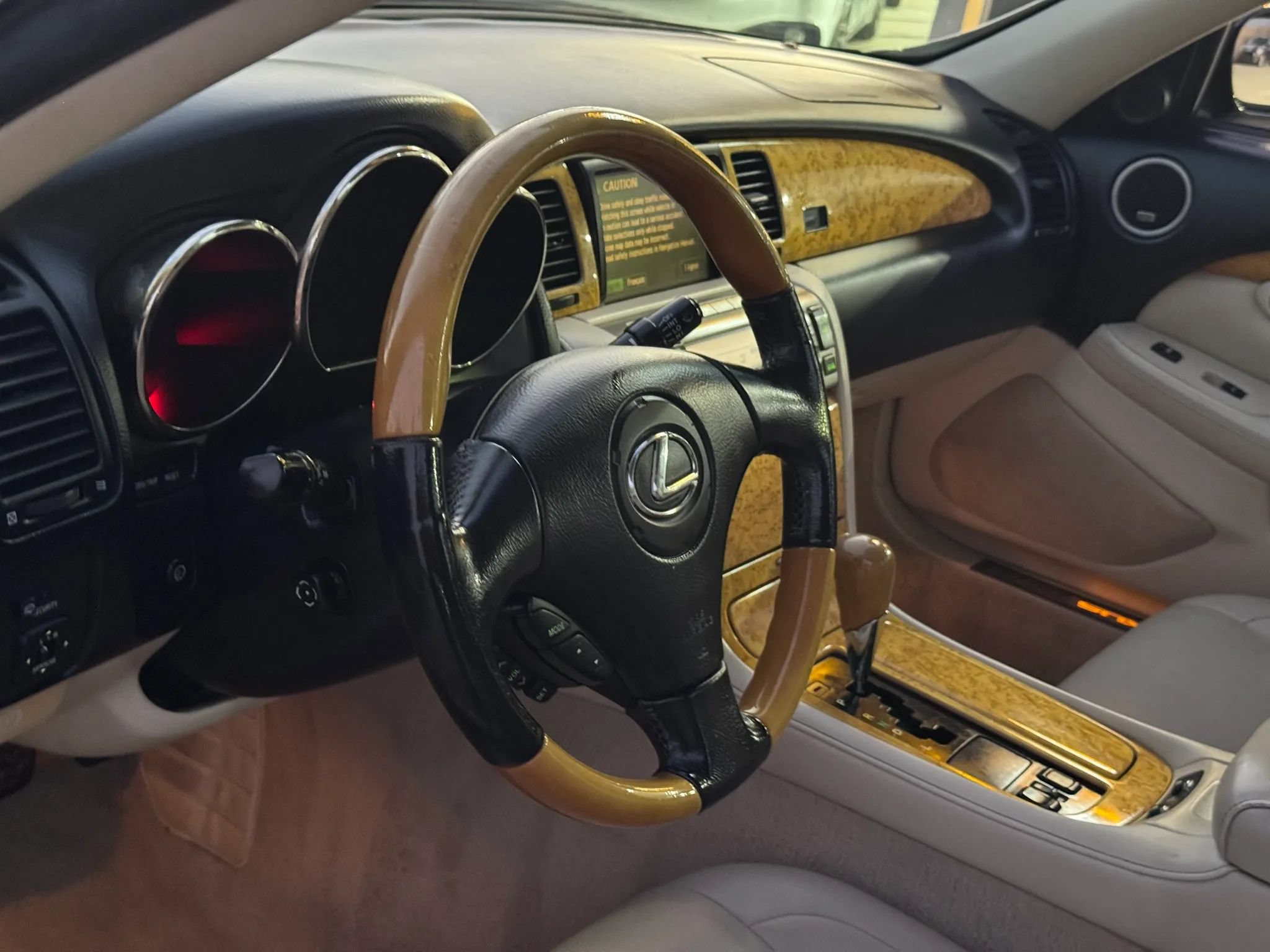 Used 2005 Lexus SC 430 Convertible RWD image 8