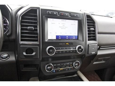 Used 2020 Ford Expedition Limited w/ Cargo Package image 10