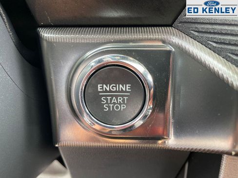 Used 2024 Ford F150 Platinum image 12