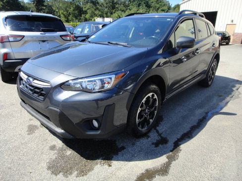 Used 2021 Subaru Crosstrek 2.0i Premium AWD/4WD image 1
