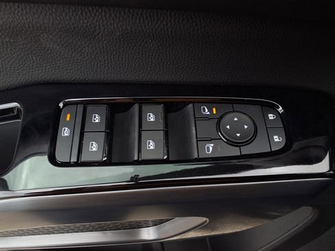 New 2026 Nissan Pathfinder SL AWD/4WD image 16